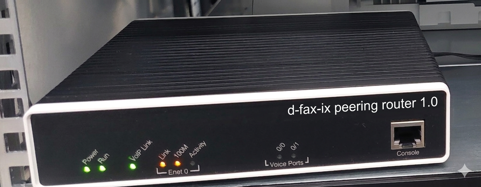 D-FAXIX Peering Router 1.0 – rack-mounted im Rechenzentrum München